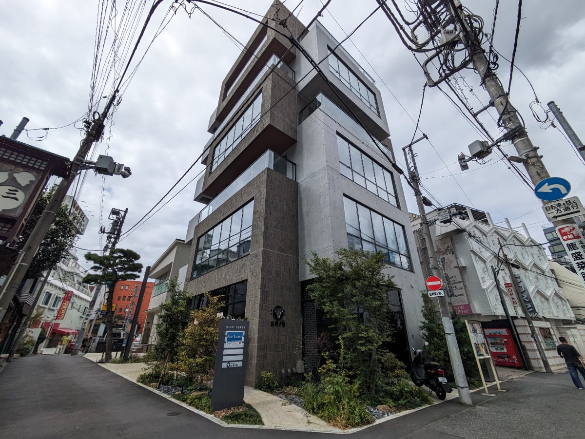 v20250427011159/fresh/building/J00100608289_1