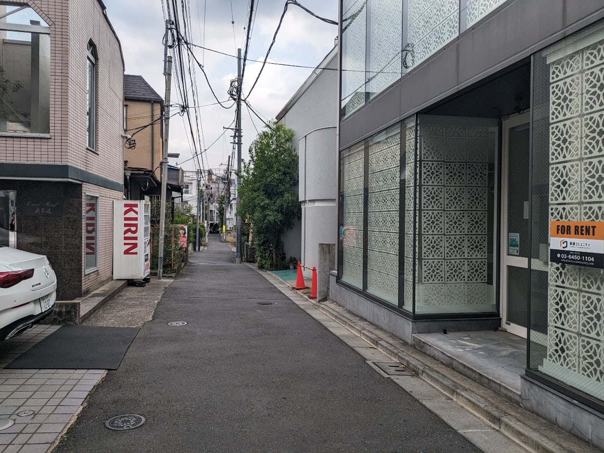 v20250427011159/fresh/building/J00100608469_2