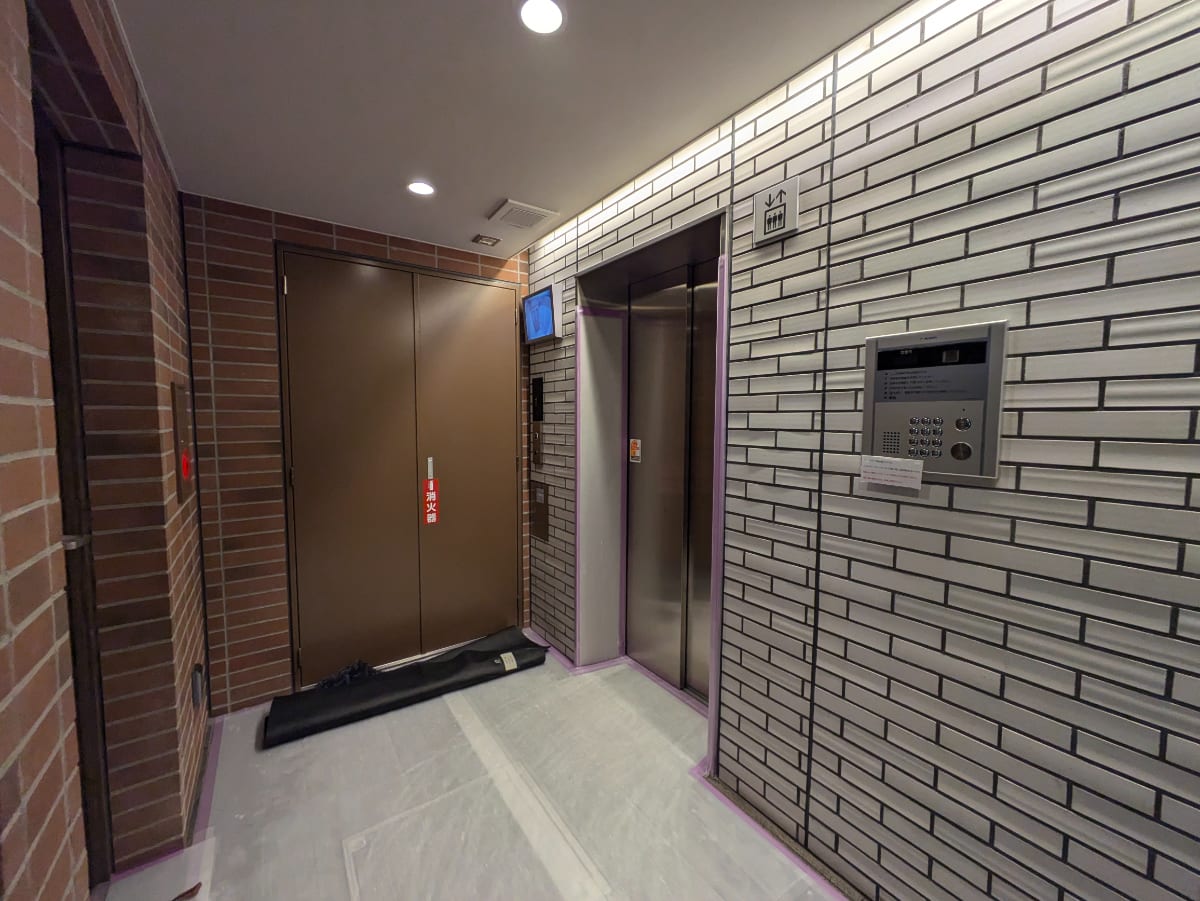 v20250427011159/fresh/building/J00100608498_4