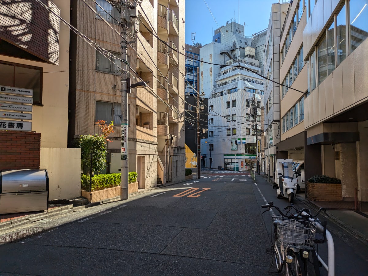 v20250427011159/fresh/building/J00100608593_2