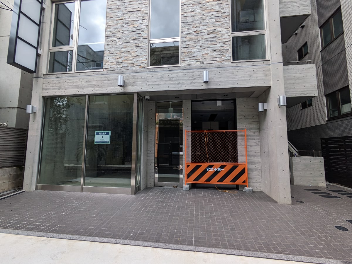v20250427011159/fresh/building/J00100608657_8