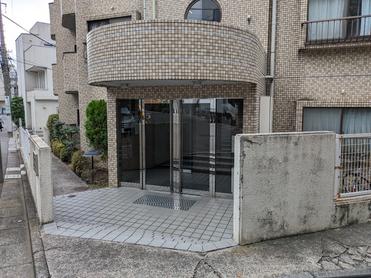 v20250427011159/fresh/building/J00100609458_3