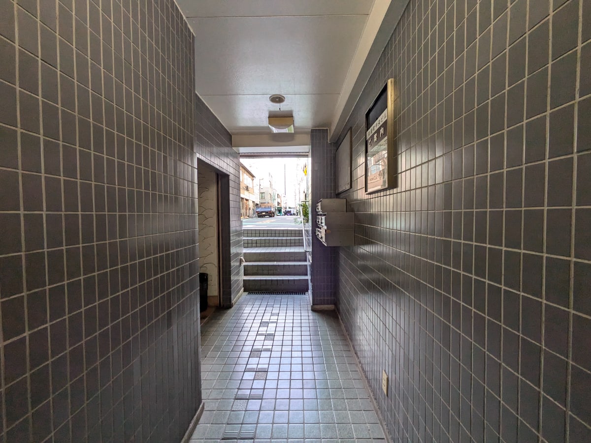 v20250427022213/fresh/building/J00100373693_5