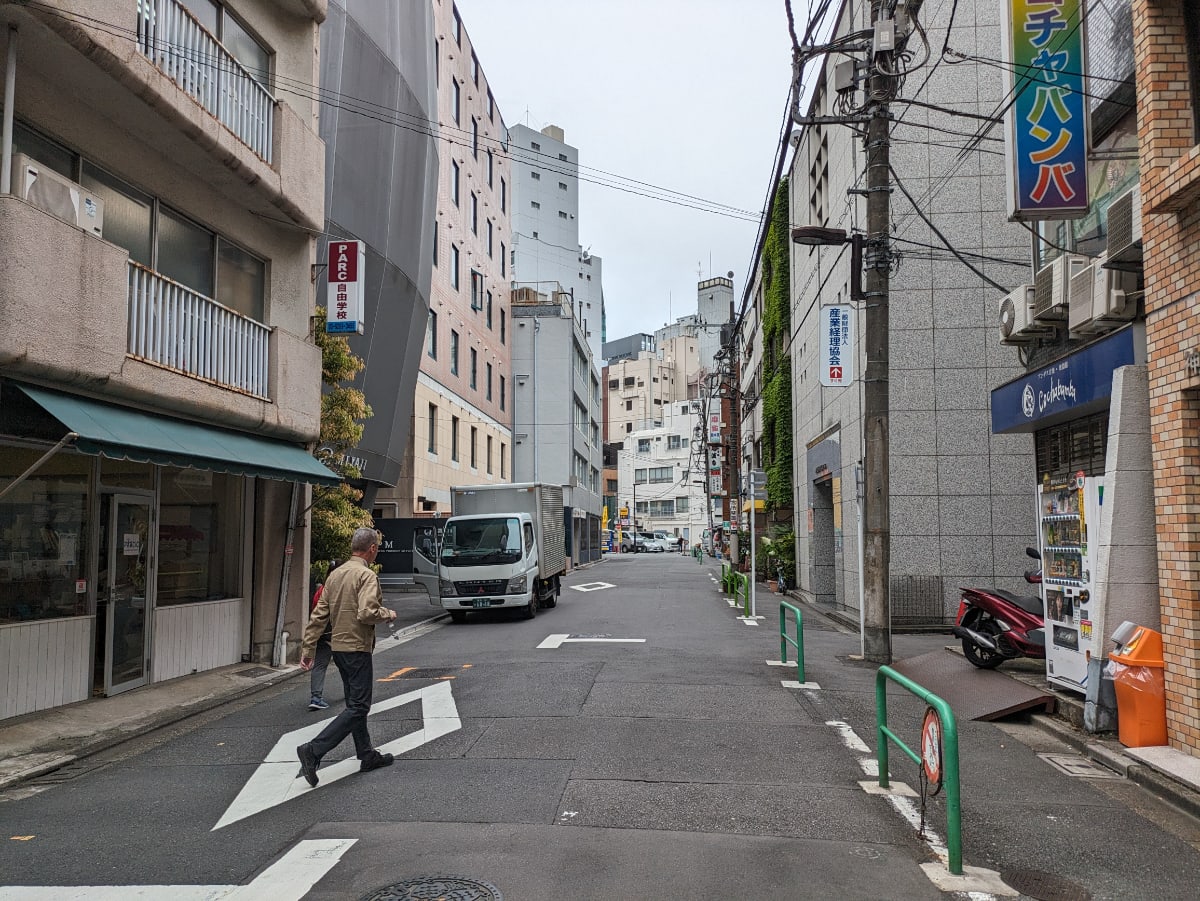 v20250427022213/fresh/building/J00100374404_9
