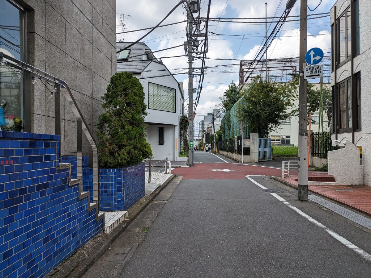 v20250427022807/fresh/building/J00100375137_2