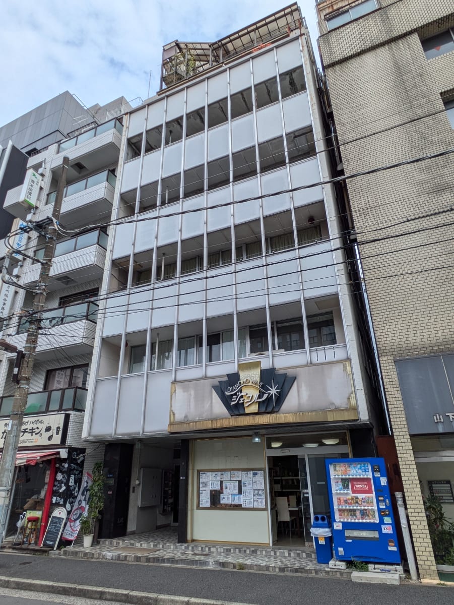 v20250427022807/fresh/building/J00100375271_1