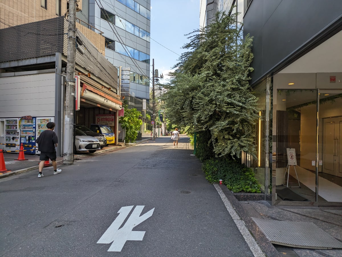 v20250427022807/fresh/building/J00100375325_17