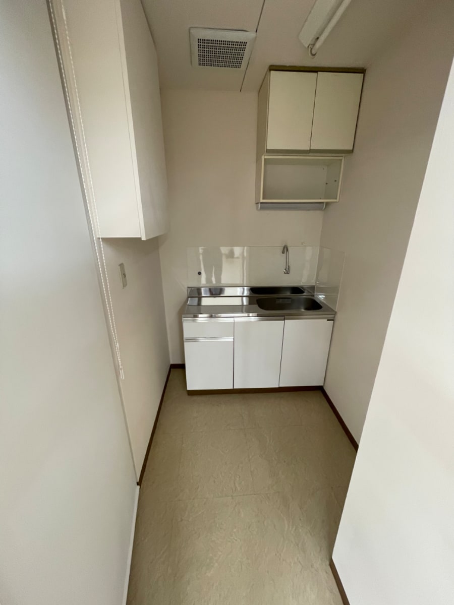 v20250427022807/fresh/building/J00100375493_17