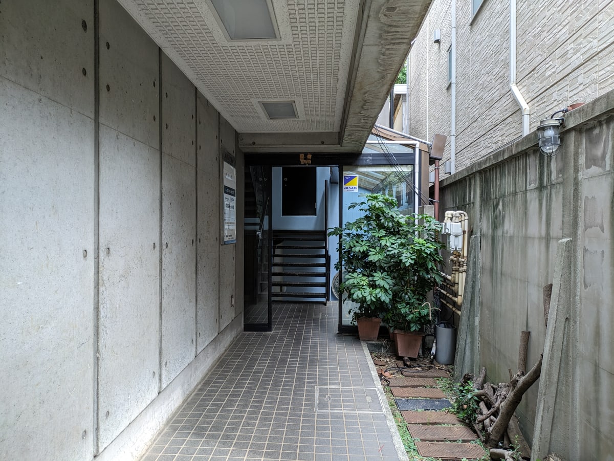 v20250427022807/fresh/building/J00100375565_9