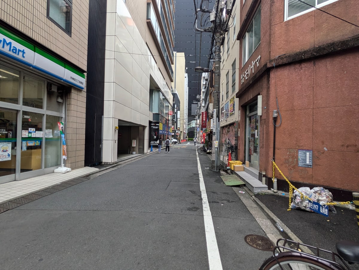 v20250427022807/fresh/building/J00100376052_7