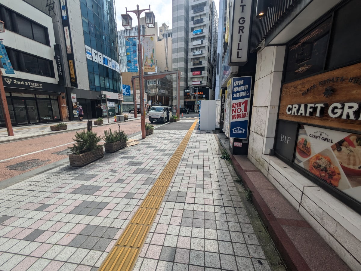 v20250427022807/fresh/building/J00100376410_7