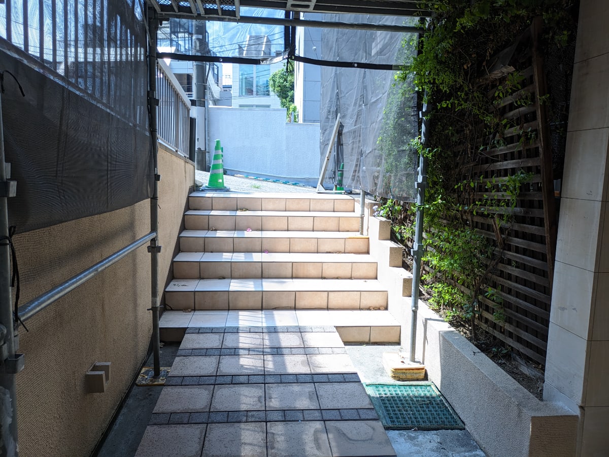 v20250427022807/fresh/building/J00100376947_10