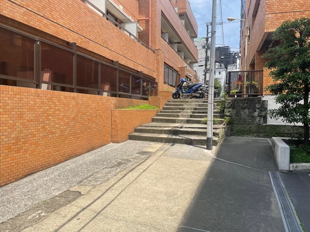 v20250427022807/fresh/building/J00100377022_7