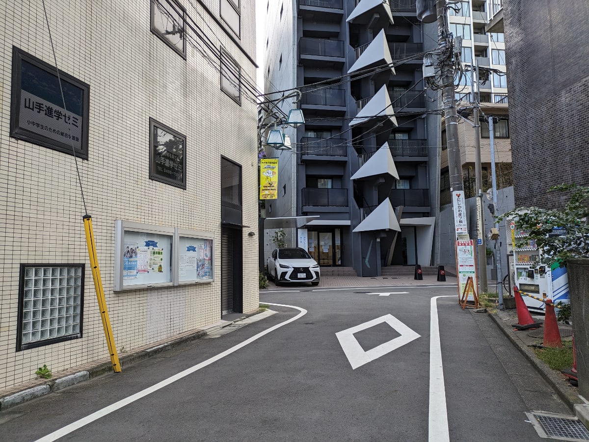 v20250427023127/fresh/building/J00100377856_2