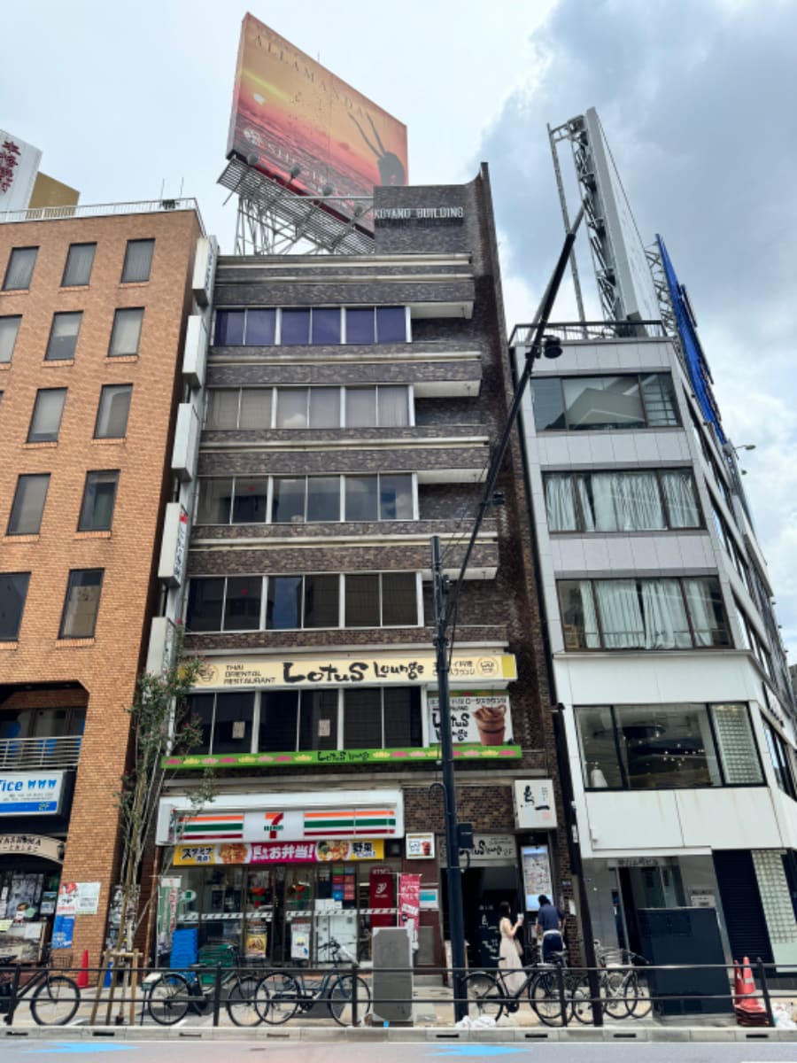 v20250427023127/fresh/building/J00100377924_6