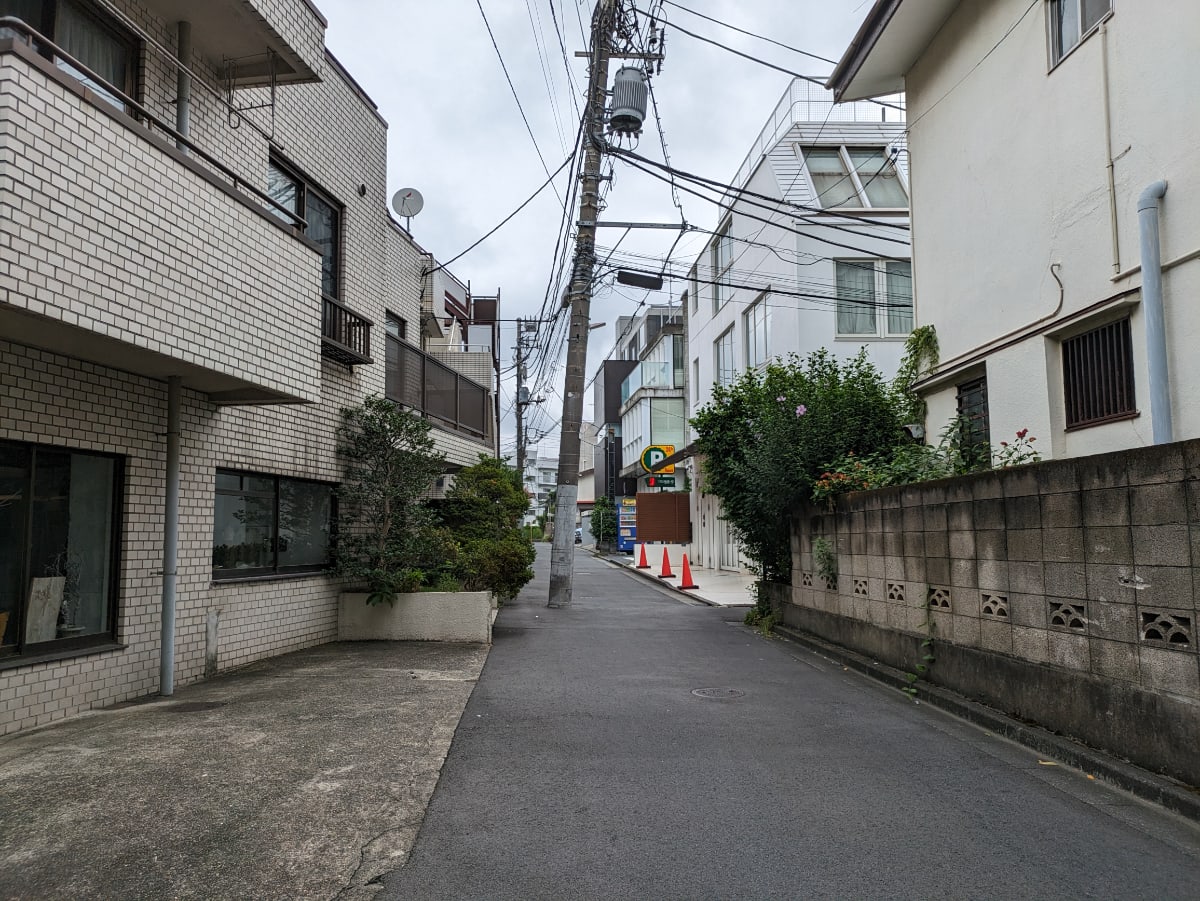 v20250427023127/fresh/building/J00100377999_2