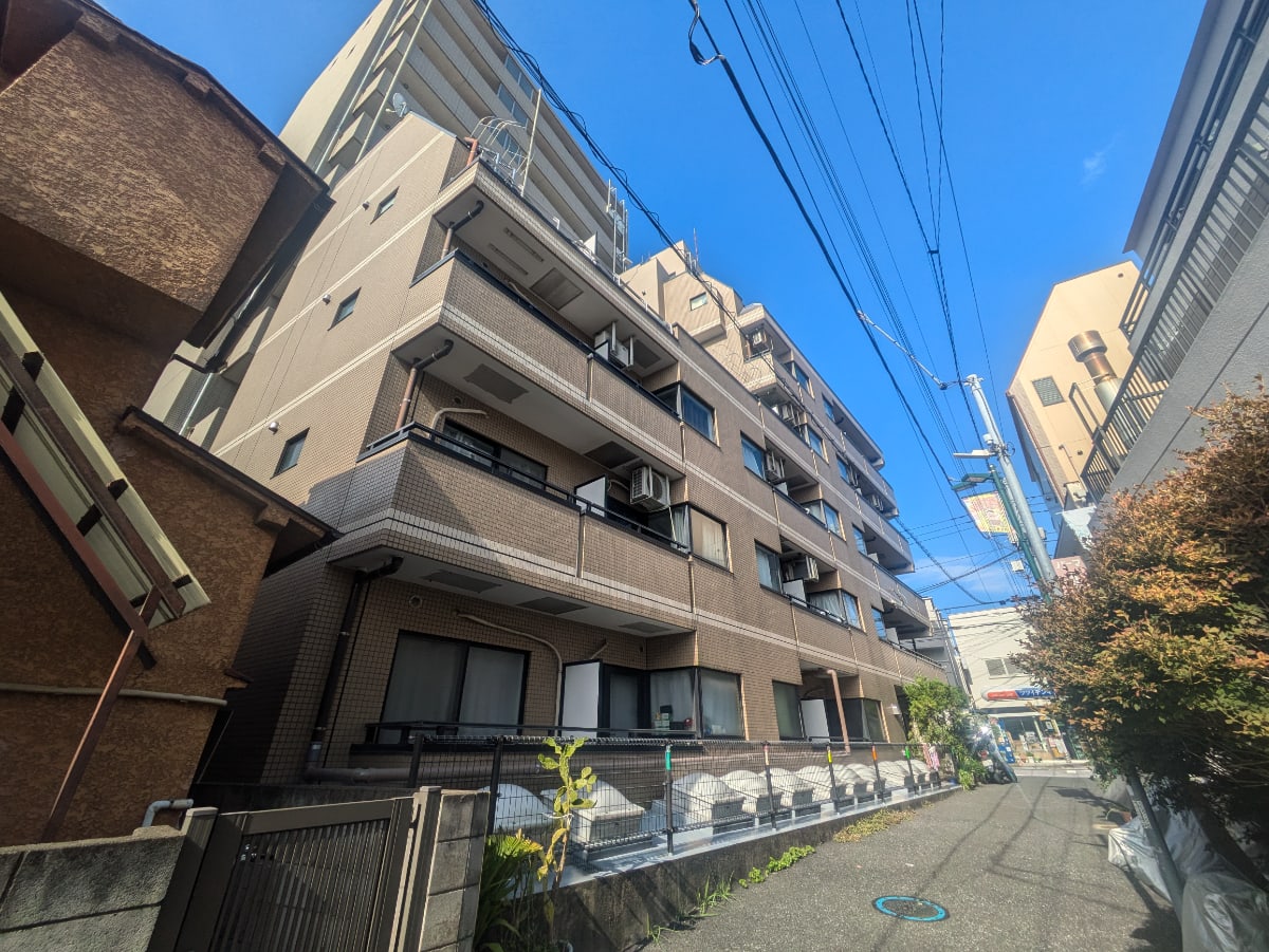 v20250427023127/fresh/building/J00100378104_5