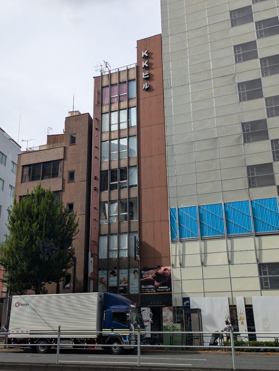 v20250427023127/fresh/building/J00100378596_10
