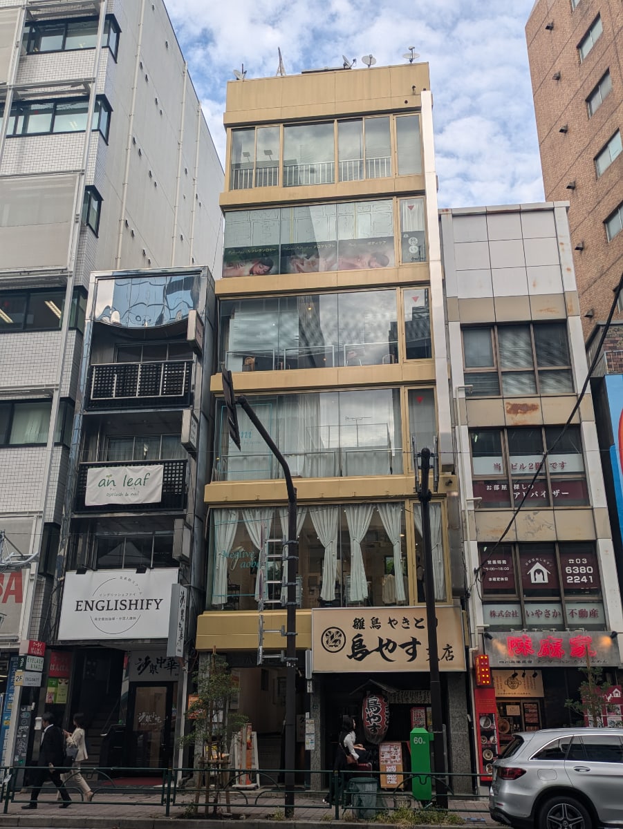 v20250427023509/fresh/building/J00100381984_1