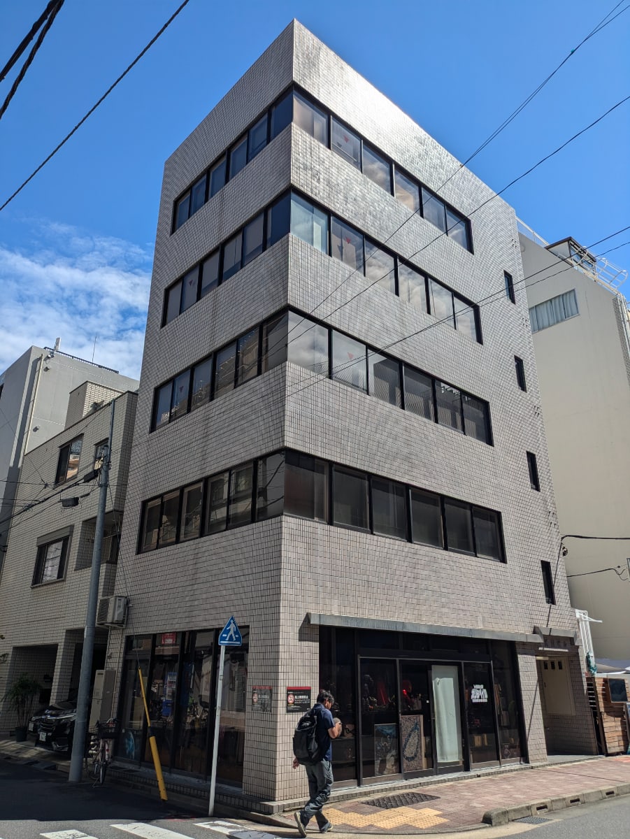 v20250427023510/fresh/building/J00100380403_1
