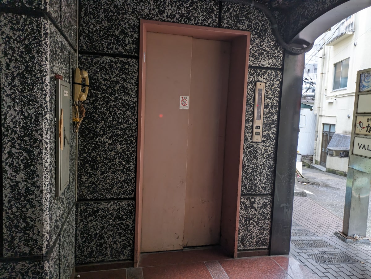 v20250427023510/fresh/building/J00100381064_4