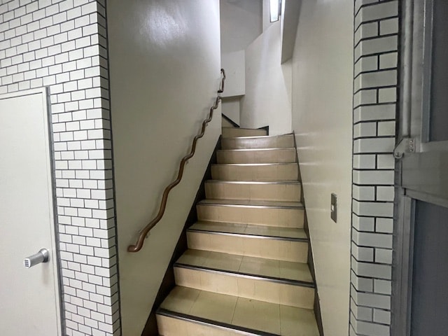 v20250427023510/fresh/building/J00100381320_9