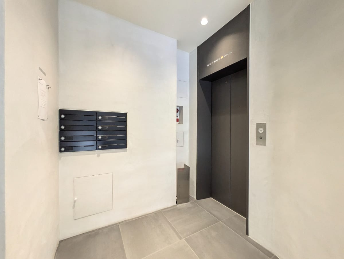 v20250427023510/fresh/building/J00100381904_4