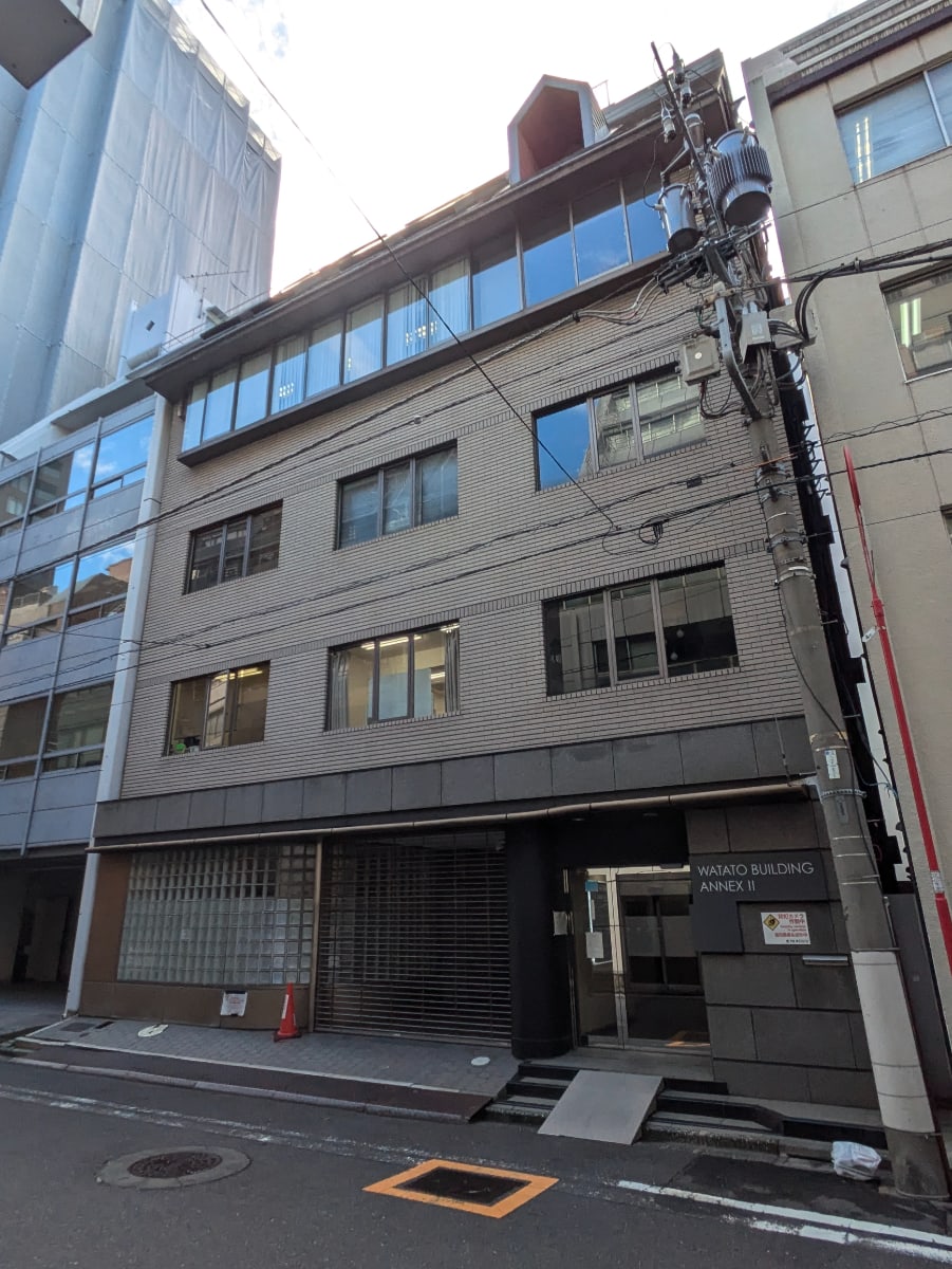v20250427023510/fresh/building/J00100382108_6