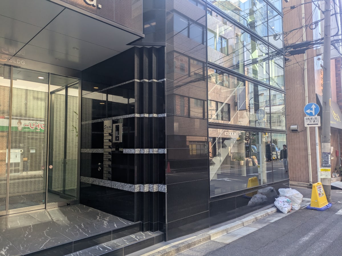 v20250427023809/fresh/building/J00100382984_3