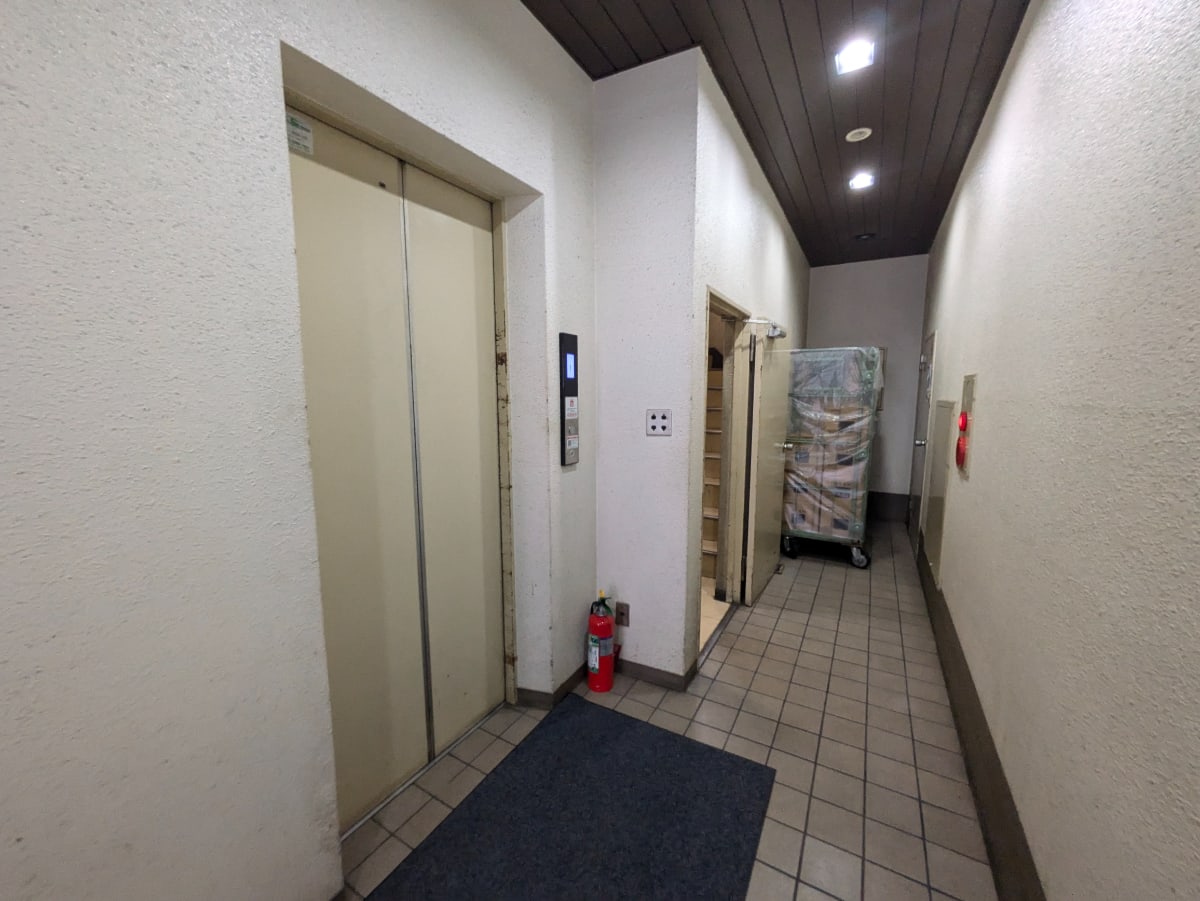 v20250427023809/fresh/building/J00100383012_4