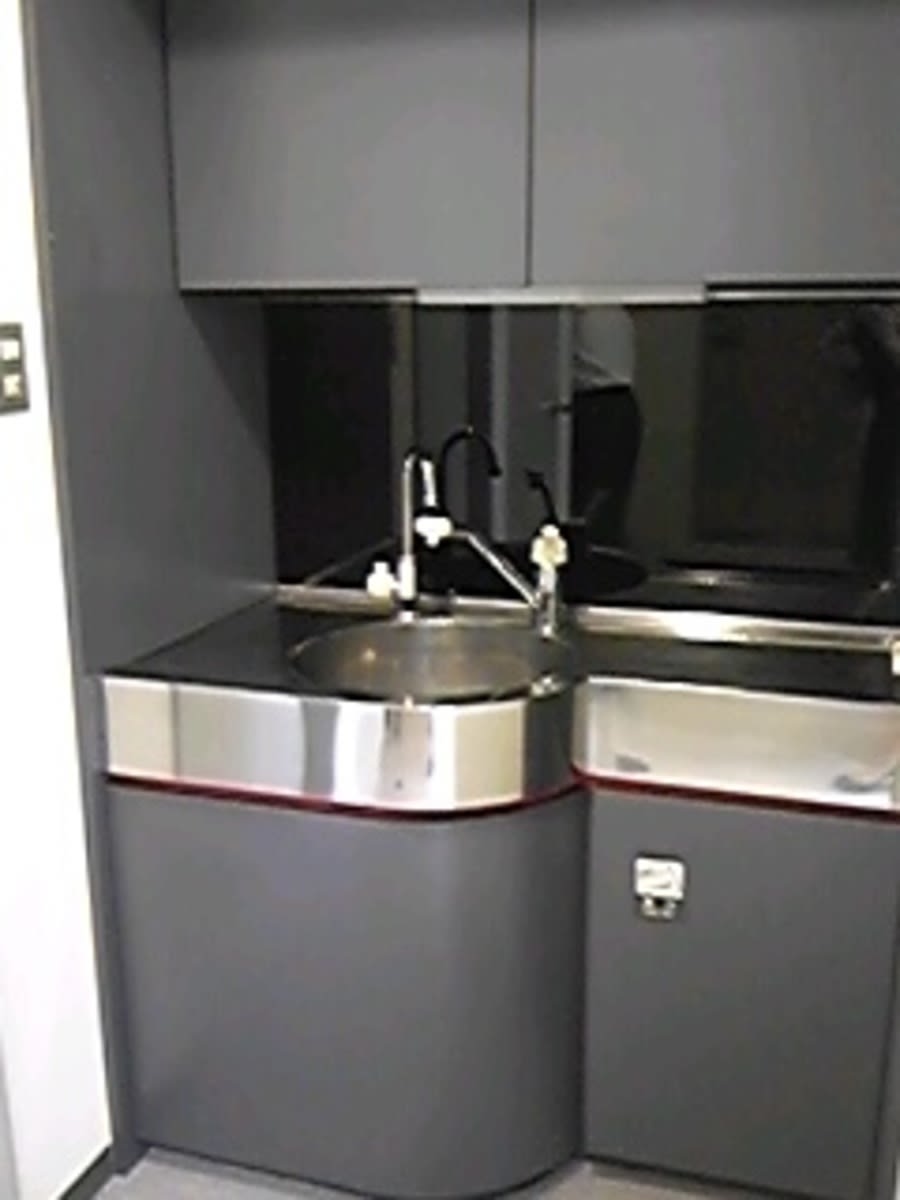 v20250427023809/fresh/building/J00100384275_8