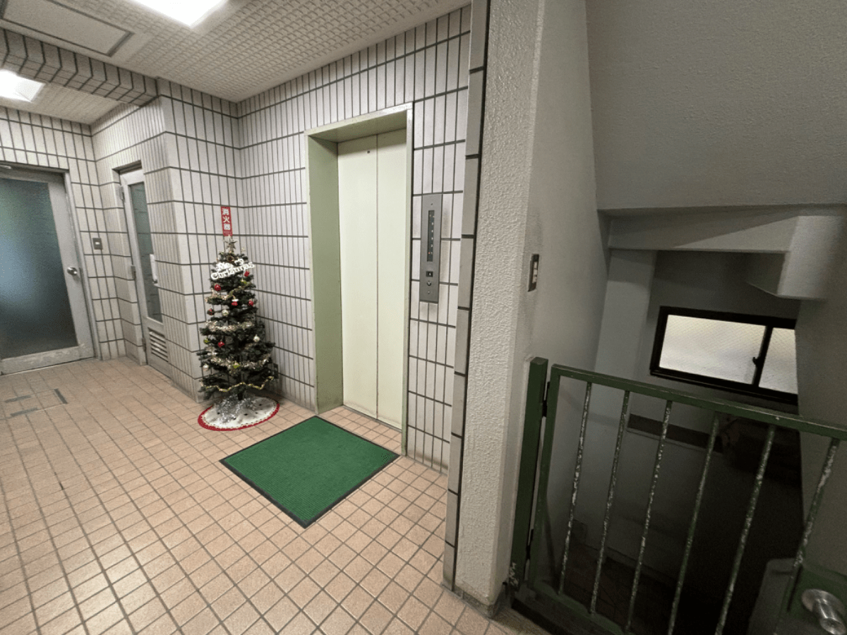 v20250427023809/fresh/building/J00100384452_4