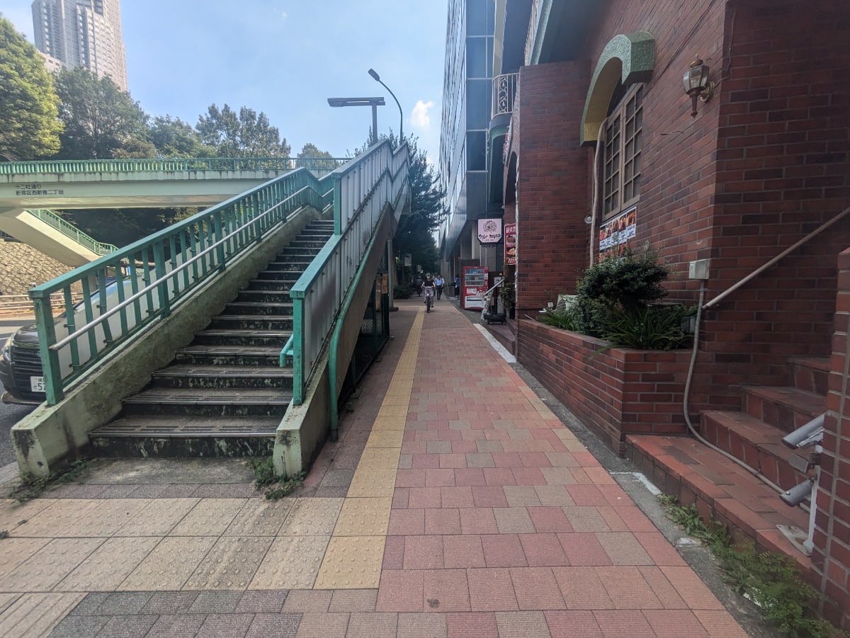 v20250427023809/fresh/building/J00100385108_2