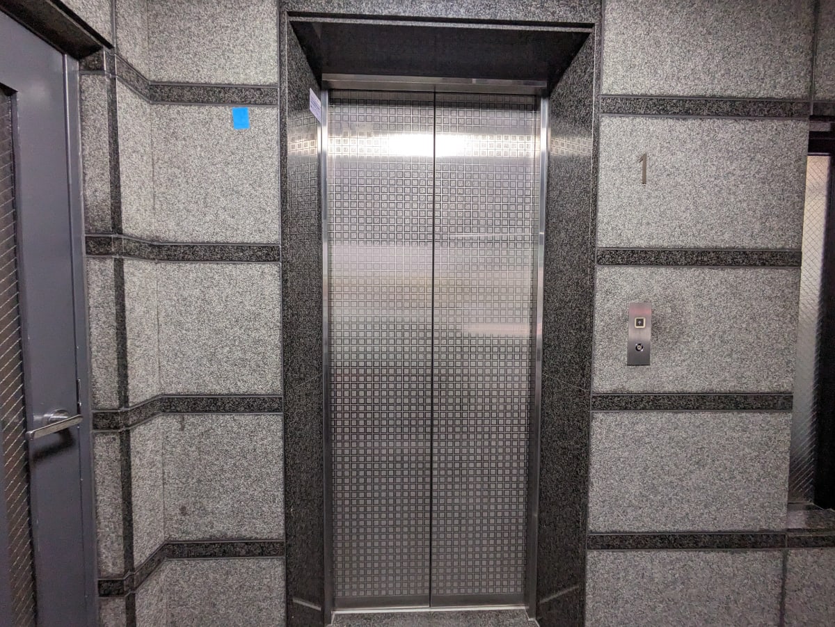 v20250502150712/fresh/building/J00100375415_4