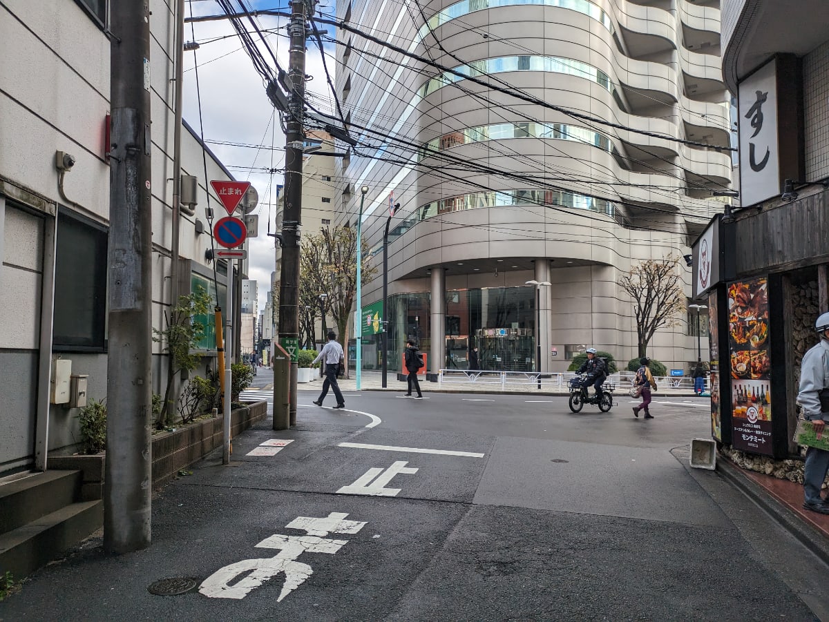 v20250502150712/fresh/building/J00100391893_16