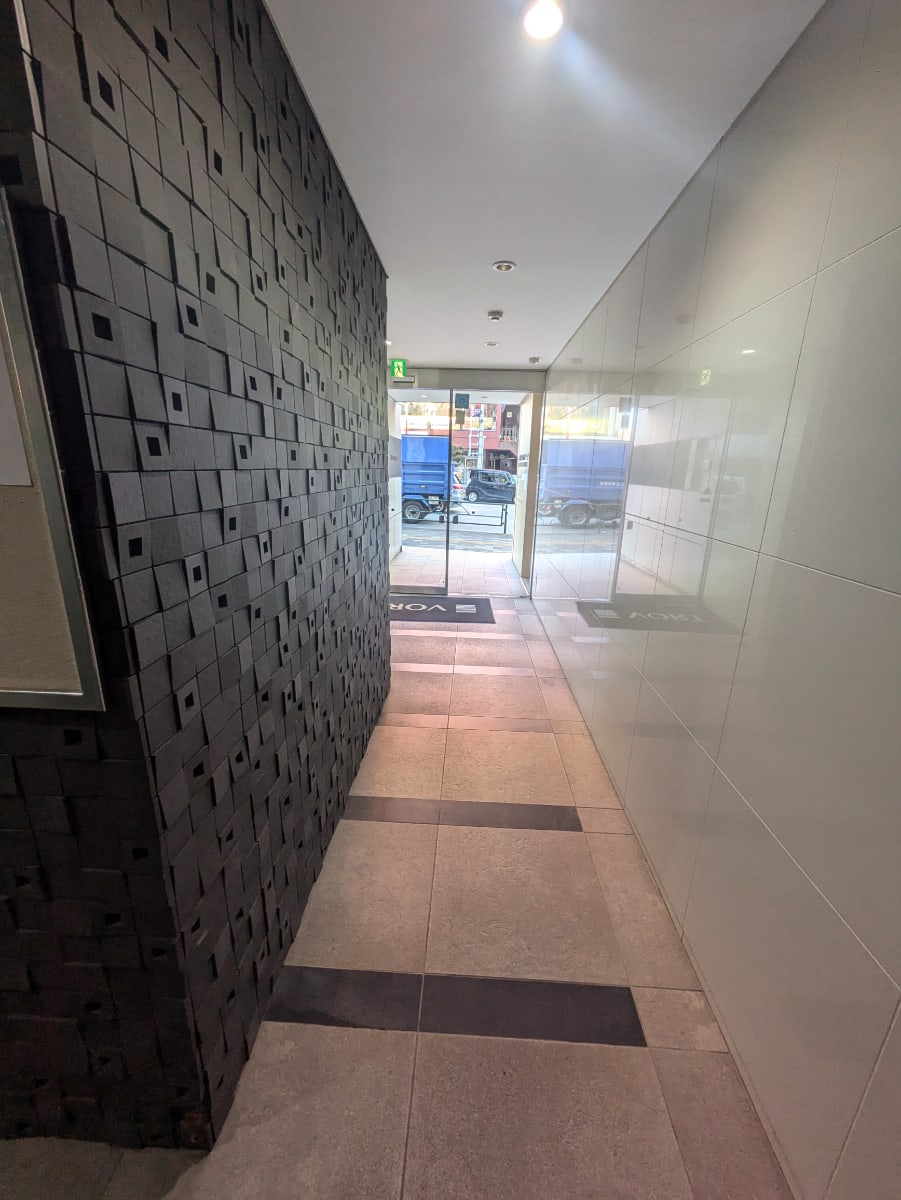 v20250502150712/fresh/building/J00100402295_8