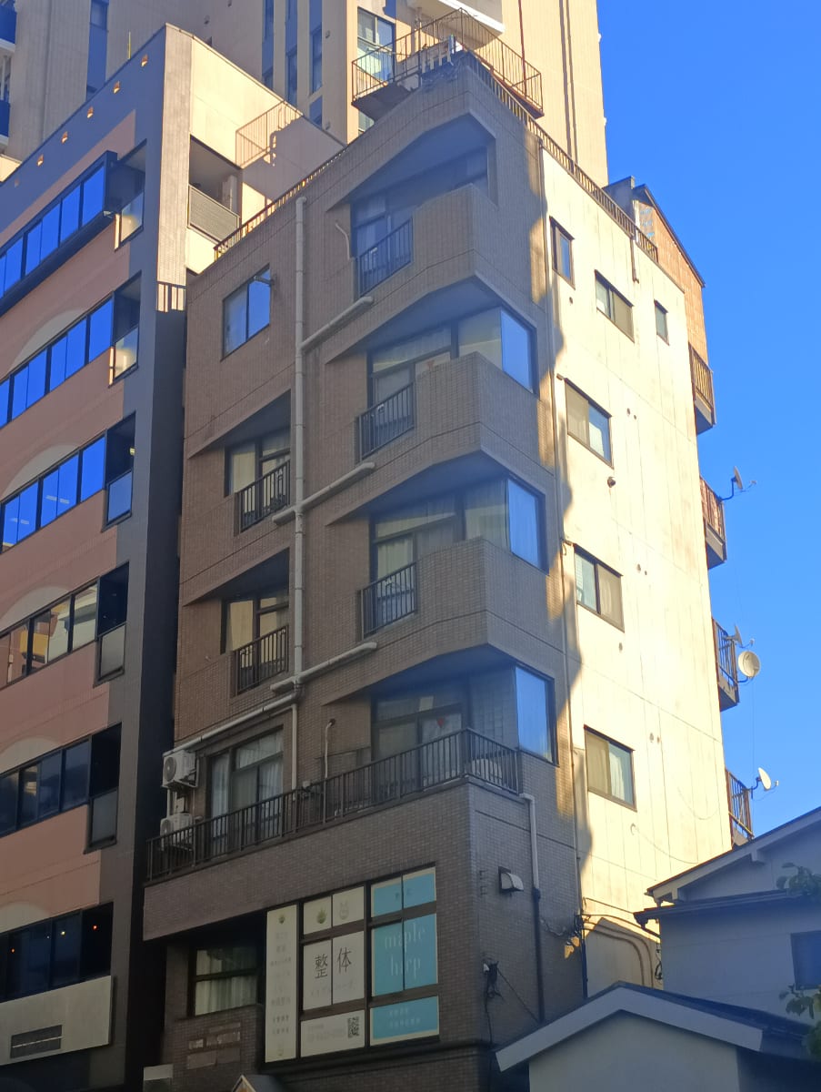 v20250506150654/fresh/building/J00100360757_1