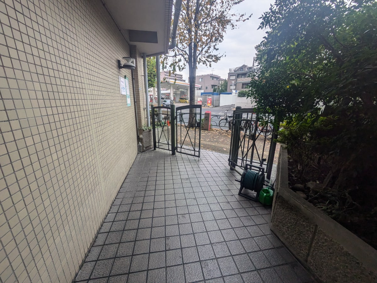 v20250506150654/fresh/building/J00100366423_12