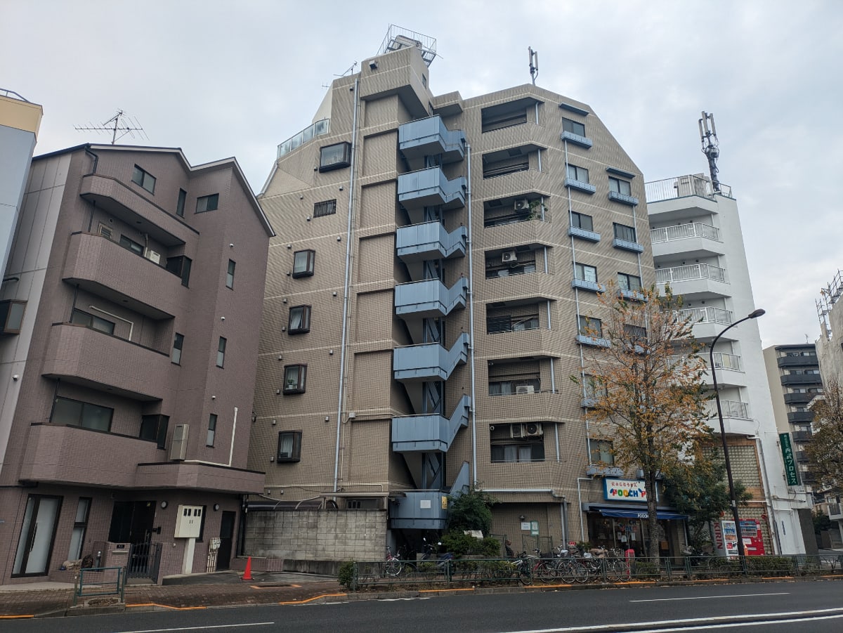 v20250506150654/fresh/building/J00100366423_15