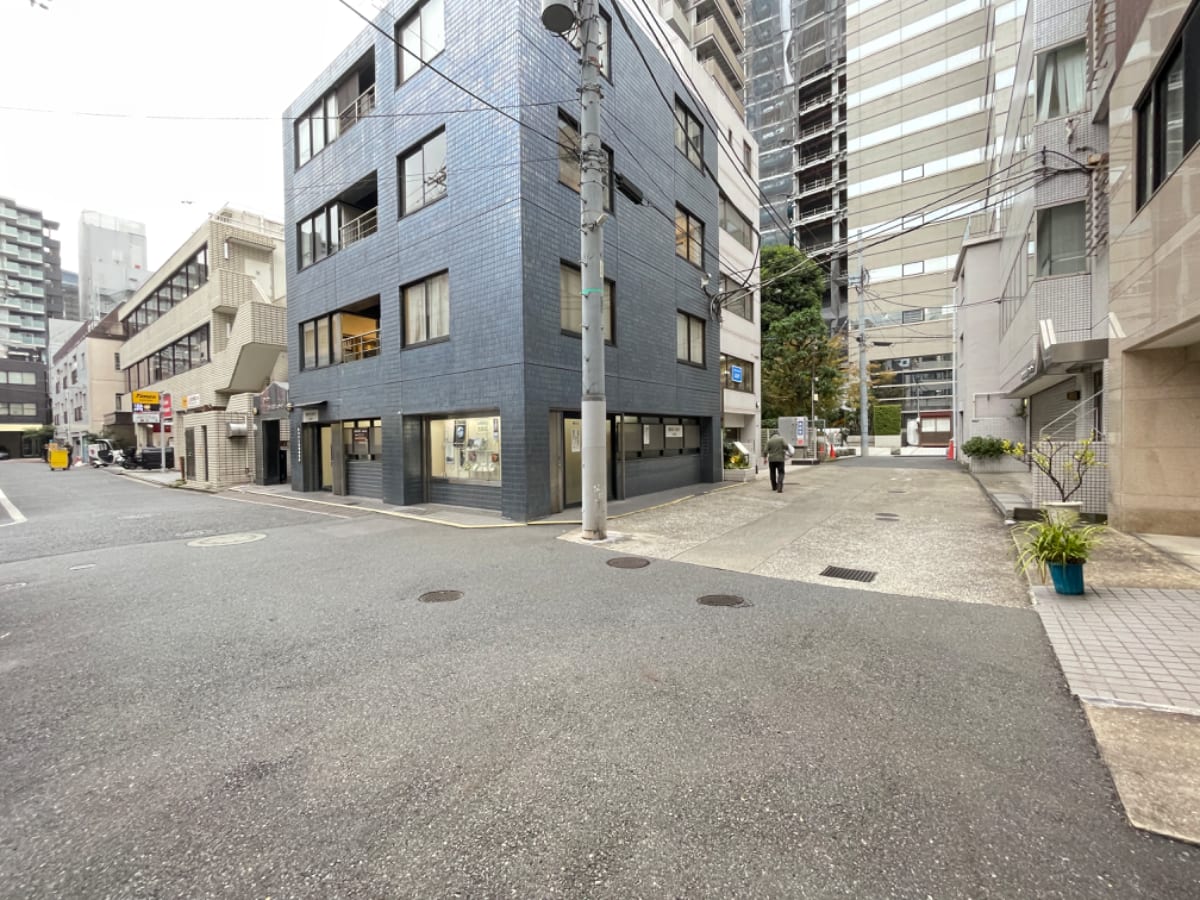 v20250506150654/fresh/building/J00100370796_9