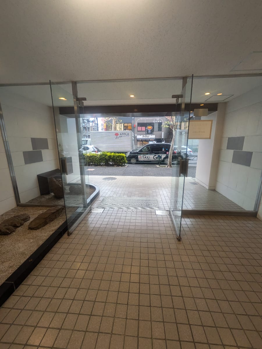 v20250506150654/fresh/building/J00100378327_5