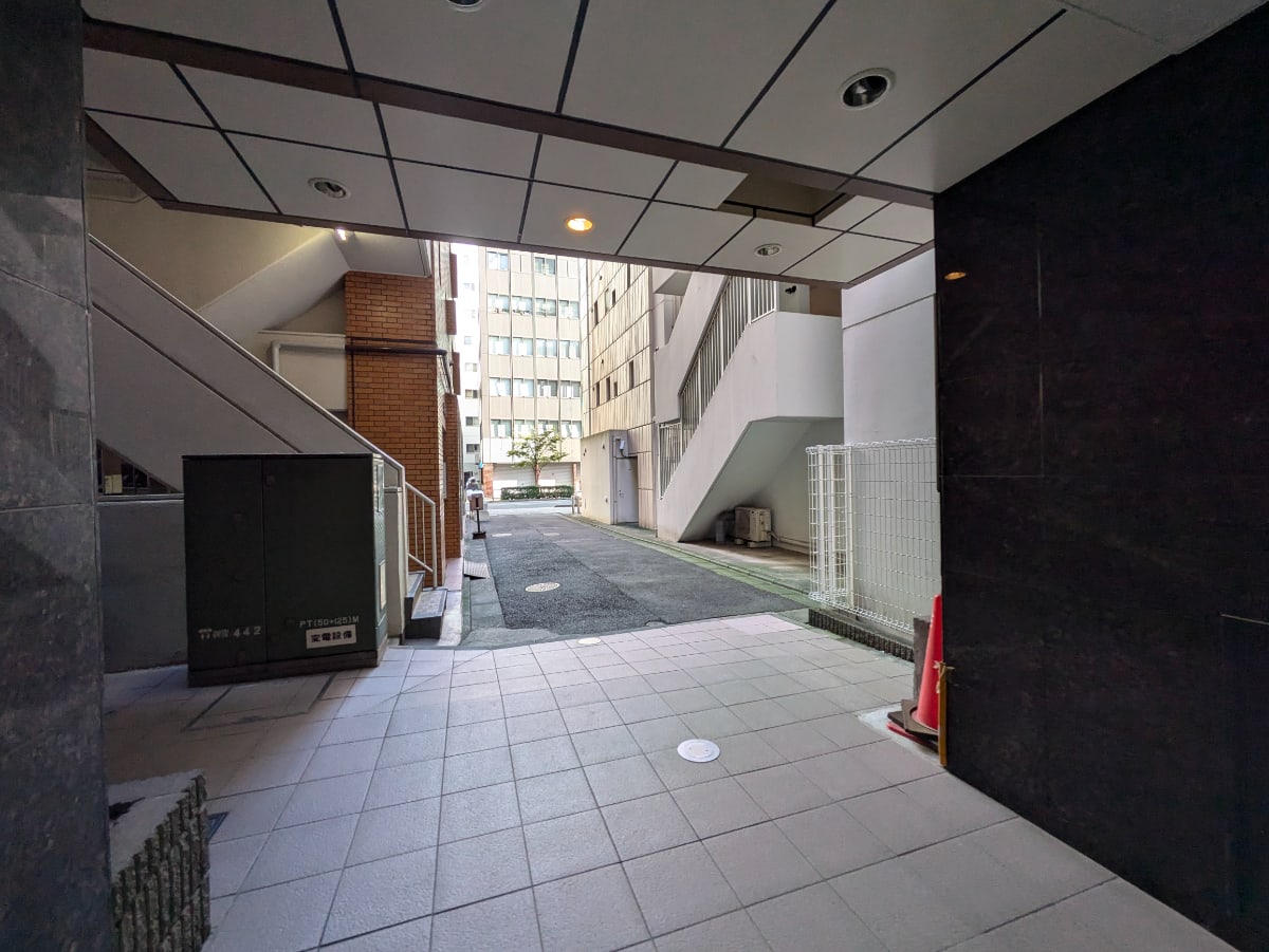 v20250506150654/fresh/building/J00100394067_6