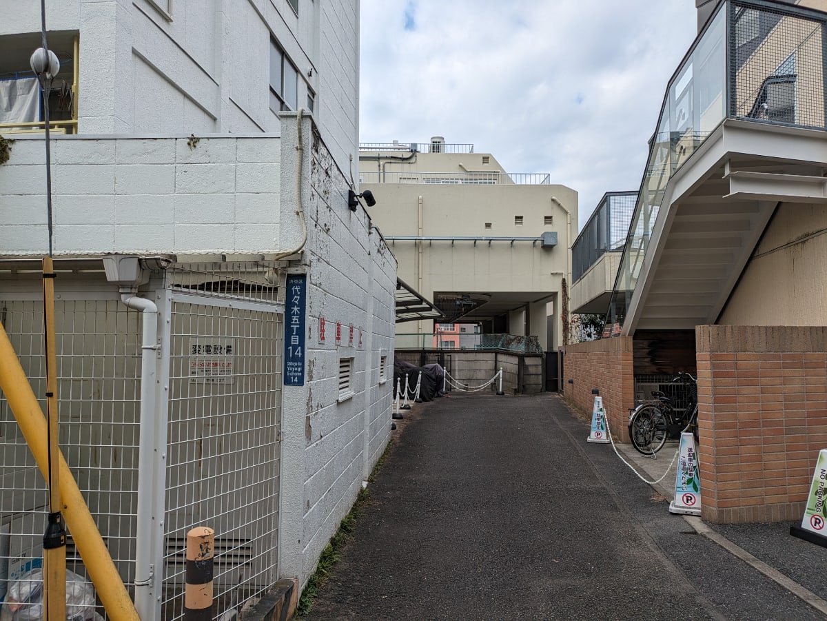 v20250506150654/fresh/building/J00100395164_13