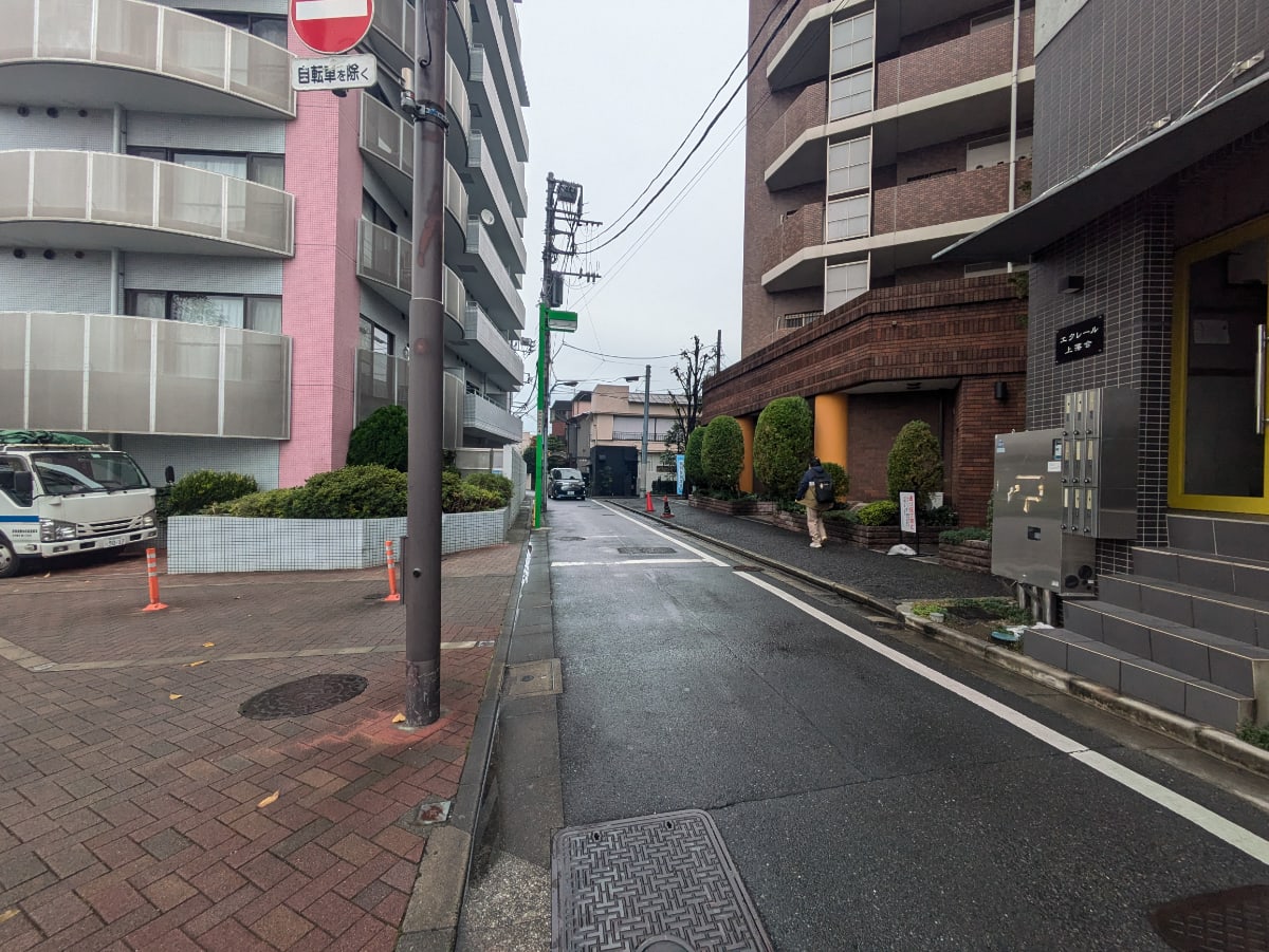 v20250506150654/fresh/building/J00100398210_10