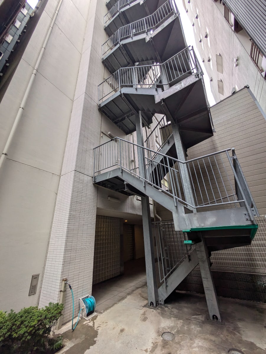 v20250506150654/fresh/building/J00100415401_9