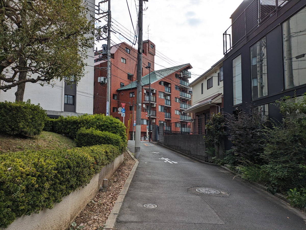 v20250506150654/fresh/building/J00100417437_7