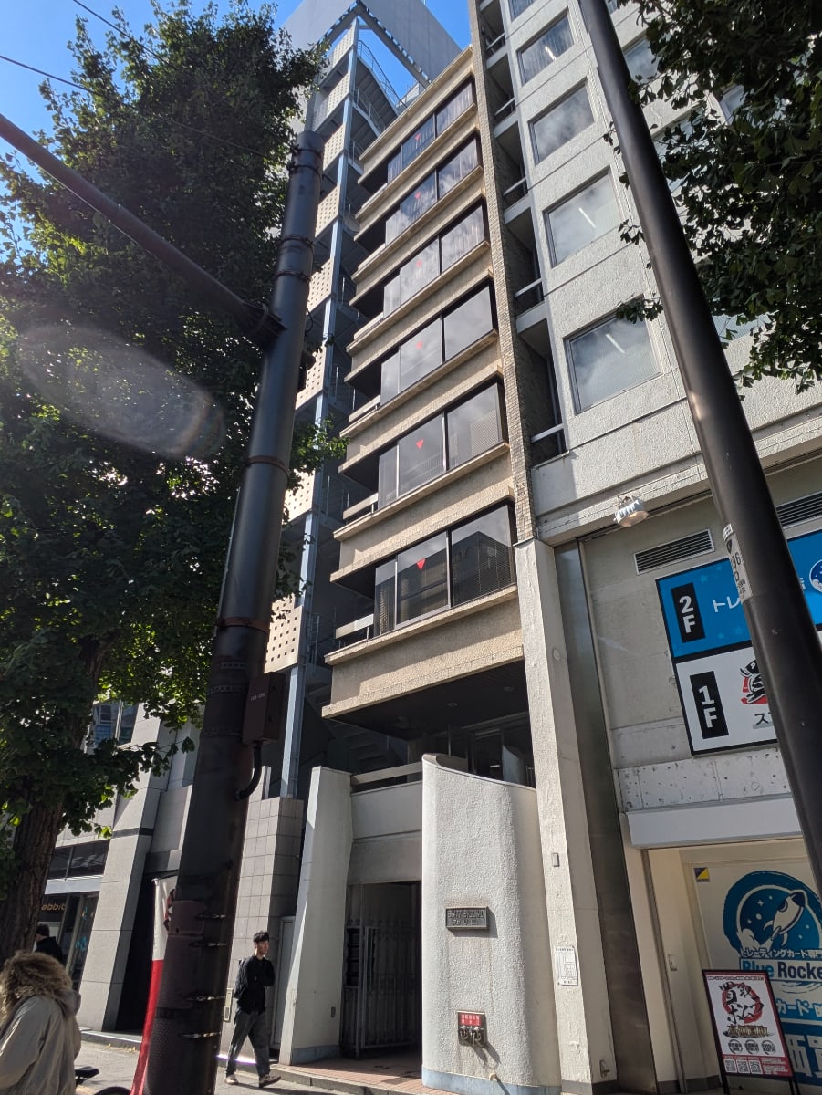 v20250506150654/fresh/building/J00100421827_11