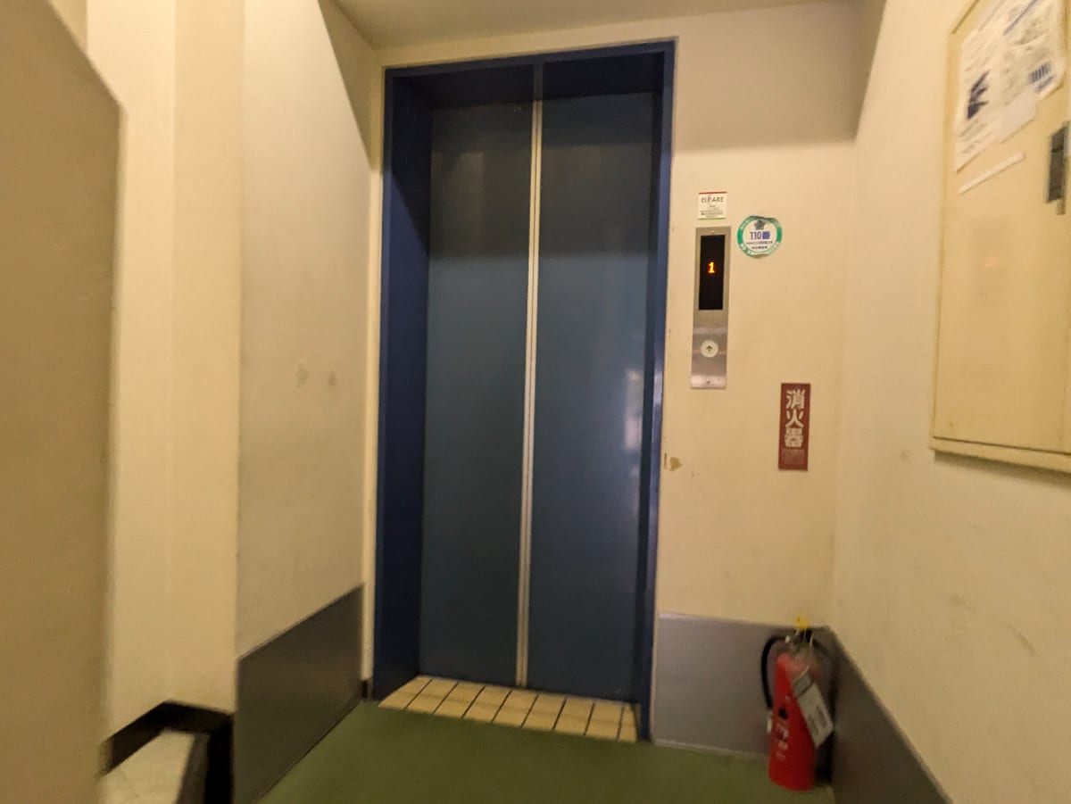 v20250508150635/fresh/building/J00100374288_4