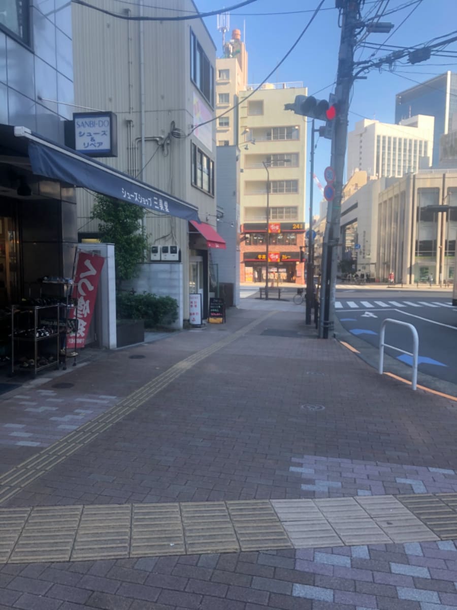 v20250508150635/fresh/building/J00100384781_3