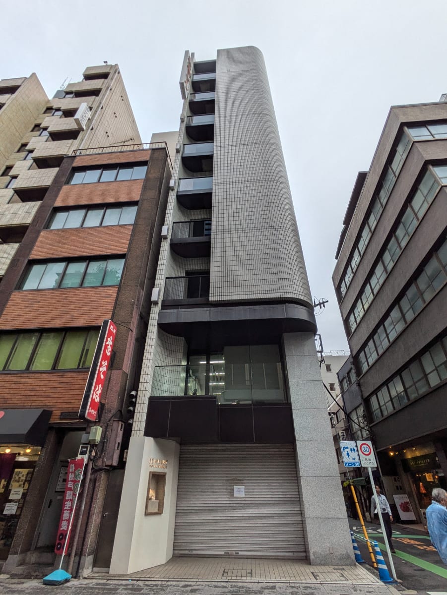 v20250508150635/fresh/building/J00100389122_1